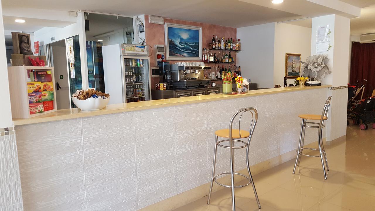 Hotel Raffaello Cesenatico Luaran gambar