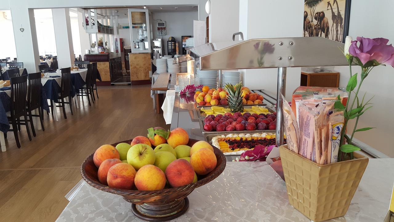 Hotel Raffaello Cesenatico Luaran gambar