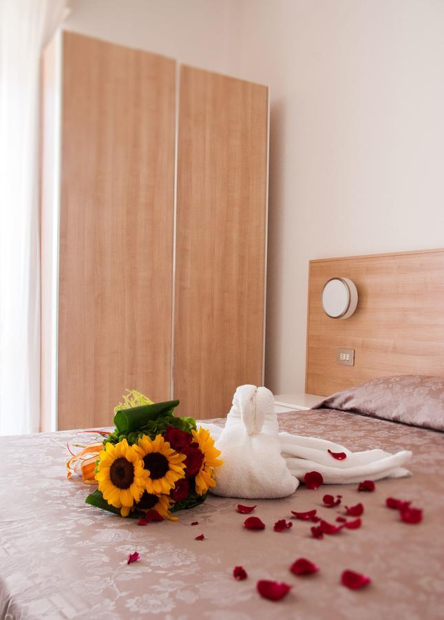 Hotel Raffaello Cesenatico Luaran gambar