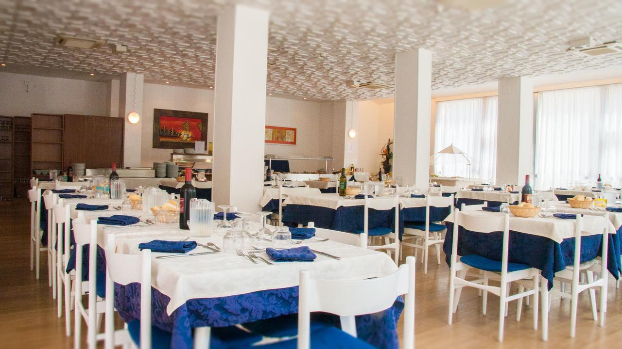 Hotel Raffaello Cesenatico Luaran gambar